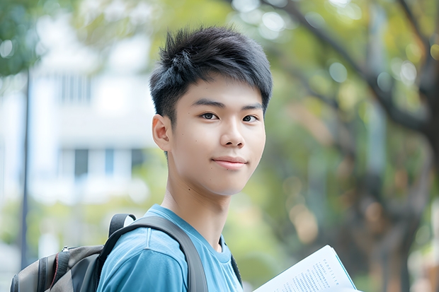 南陽醫學高等專科學校學費貴嗎 大概招生多少人