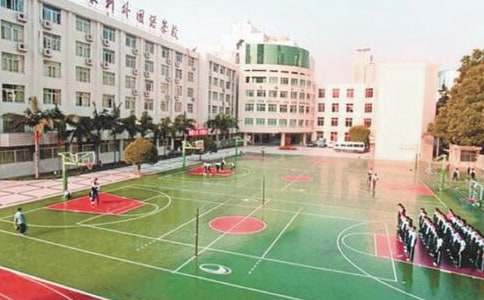 【精華】小學寫校園作文700字29篇
