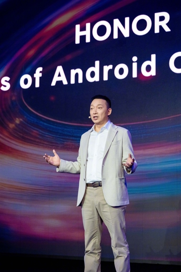 榮耀CEO李健5月28日國內(nèi)首秀：發(fā)布榮耀三部曲、百萬雄鷹計(jì)劃
