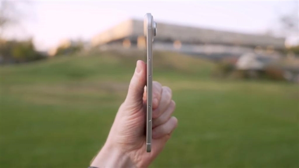 曝iPhone 17 Air僅重146g！夢回iPhone 6s時代