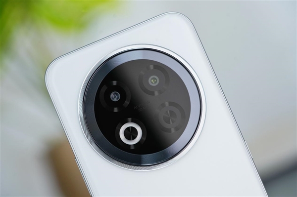 行業首款南德三防認證手機！魅族Note 16 Pro流云白圖賞