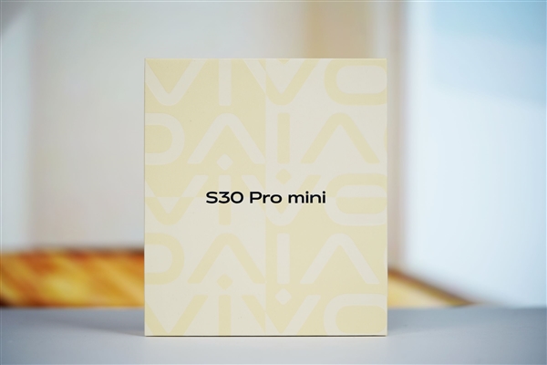 6.31英寸完美小直屏！vivo S30 Pro mini圖賞