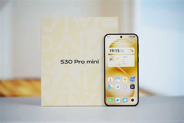 6.31英寸完美小直屏！vivo S30 Pro mini圖賞