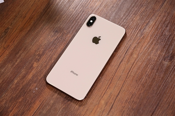一代神機落幕！iPhone XS被蘋果列為“過時產品” 已被iOS 26拋棄