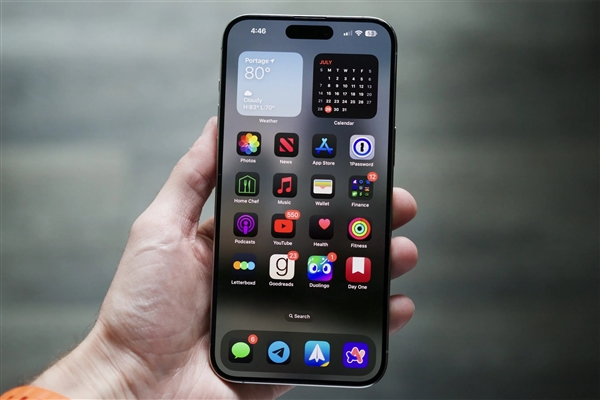 iPhone 17 Pro/Pro Max參數(shù)對比：Pro Max版變得更厚了