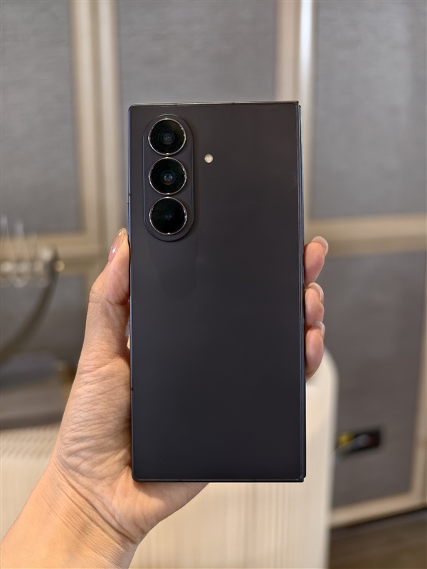 13999元起！三星Galaxy Z Fold7正式發布：8.9mm、215g全球輕