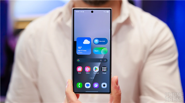 三星Galaxy Z Fold7圖賞：全球輕大折疊 比iPhone 16 Pro Max還要輕