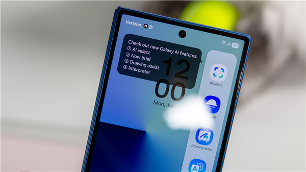 三星Galaxy Z Fold7圖賞：全球輕大折疊 比iPhone 16 Pro Max還要輕