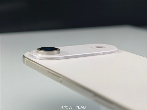 iPhone 17 Air新機模上手：蘋果史上薄手機 無SIM卡槽