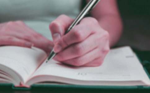 高一上冊(cè)第四單元同步作文：《阿Q新傳》新編